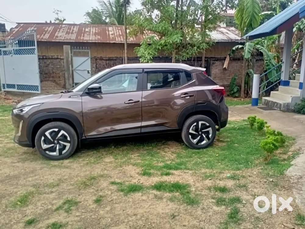 Nissan Magnite 2024 Petrol Well Maintained