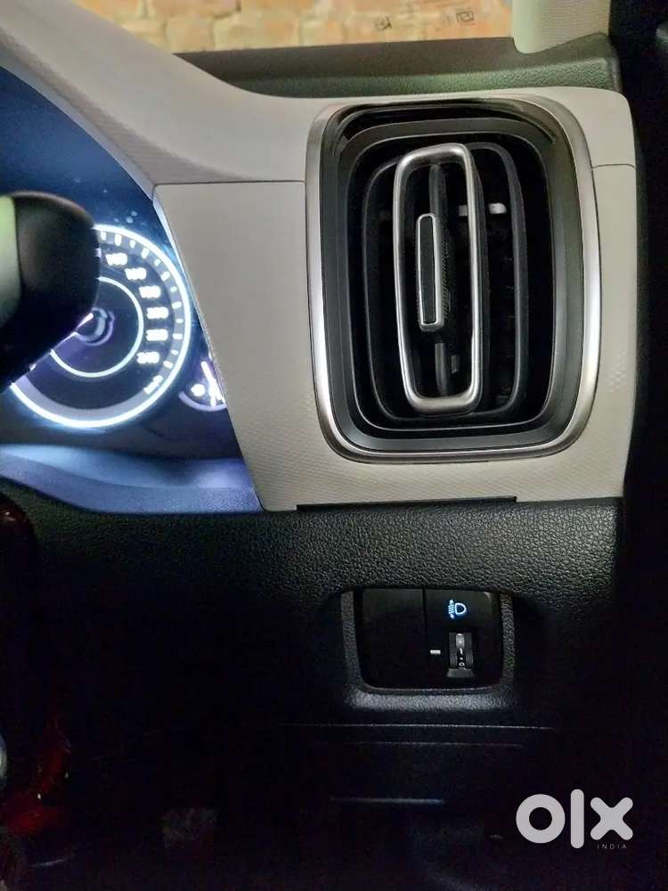 Hyundai Creta Ex Petrol Manual Facelift 2022 Petrol 27000 Km Driven