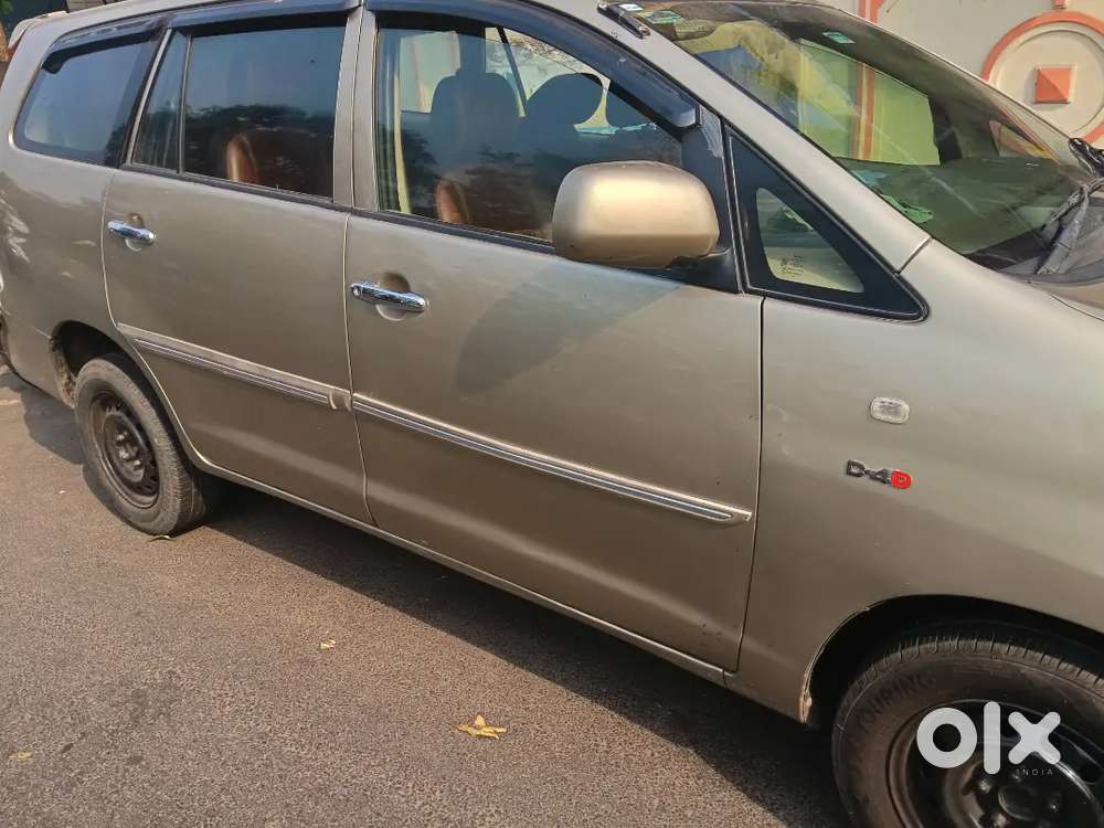 Toyota Innova 2007 Diesel 360000 Km Driven