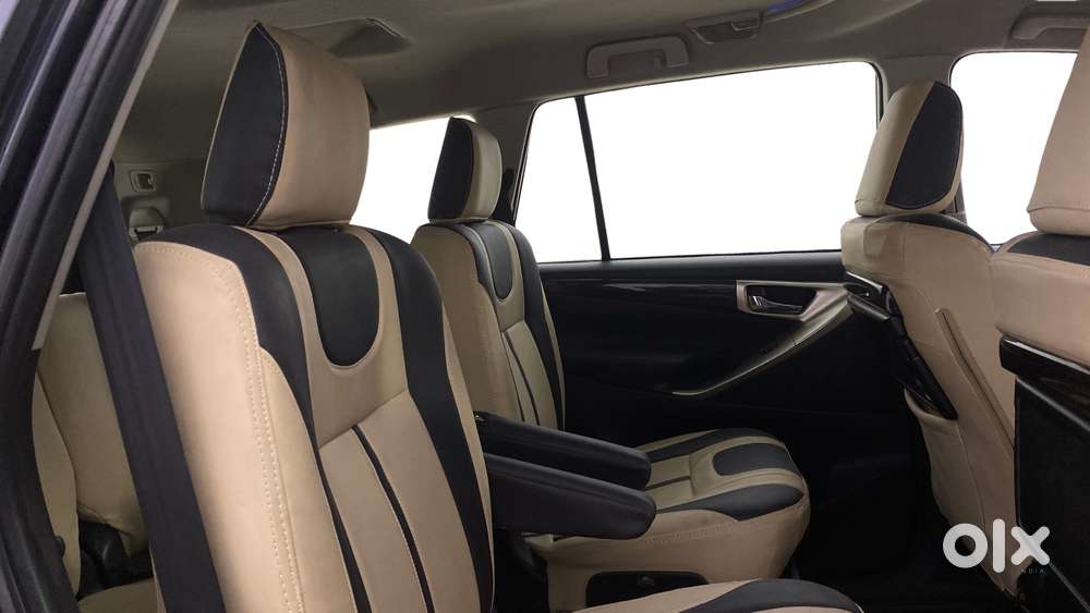 Toyota Innova Crysta 2.8 Zx At, 2016, Diesel