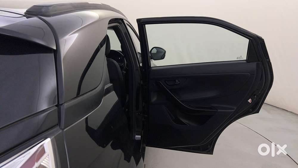 Tata Nexon 1.2 Revotron Xz Plus (l) Dark Edition, 2023, Petrol