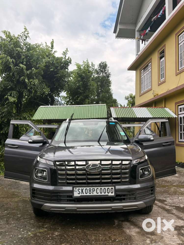 Hyundai Venue Petrol 2023