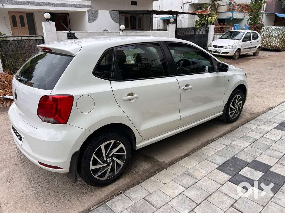 Vw Polo Petrol Loaded With All Features, Well Maintained New Condition