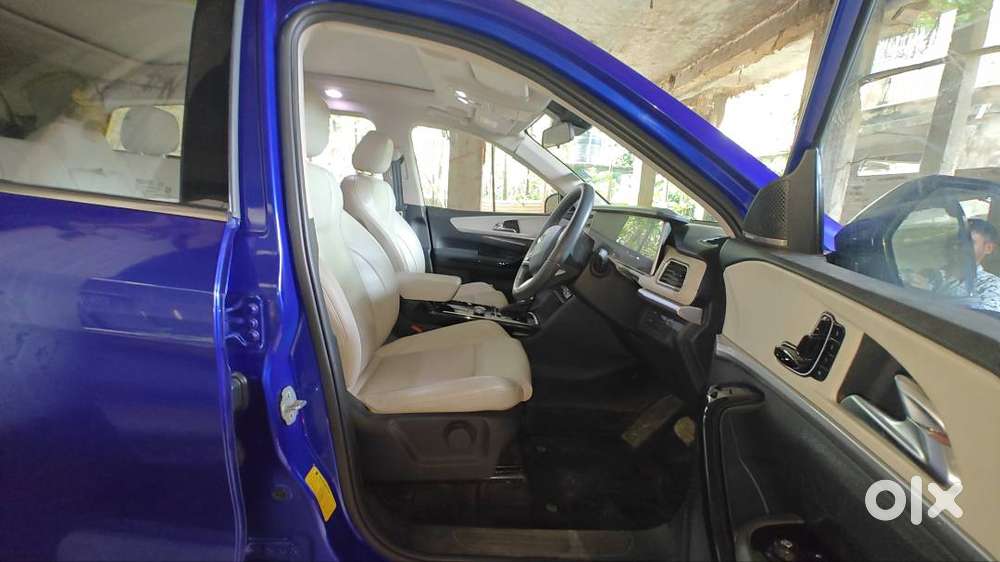 Xuv 700 Ax7l Petrol Properly Maintained