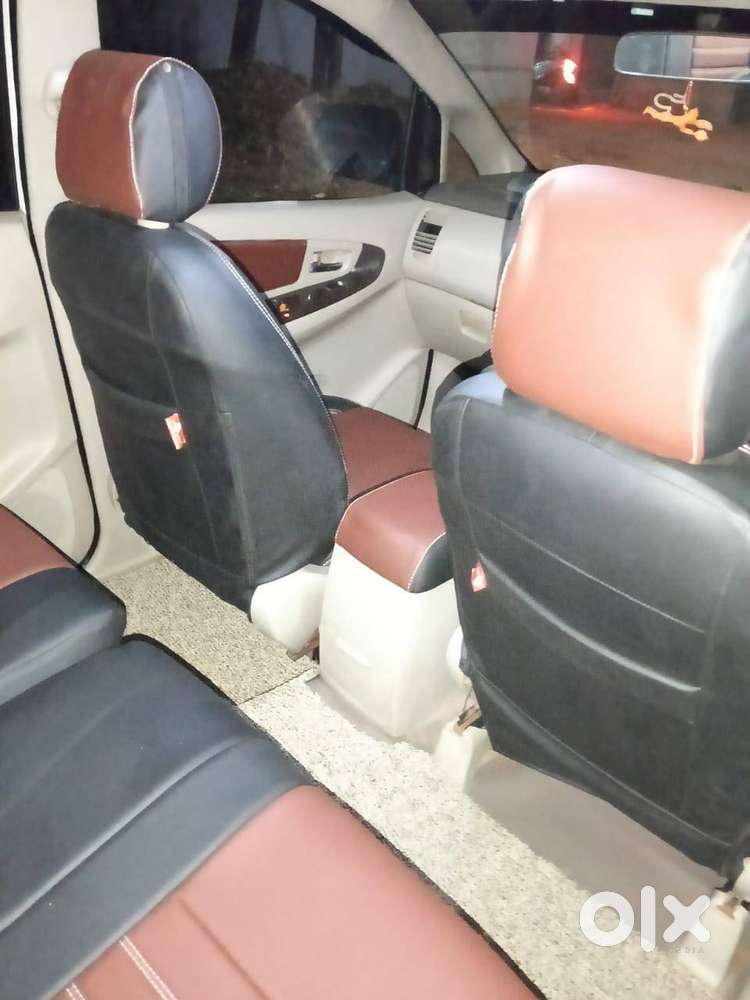 Toyota Innova 2011 Diesel Well Maintained