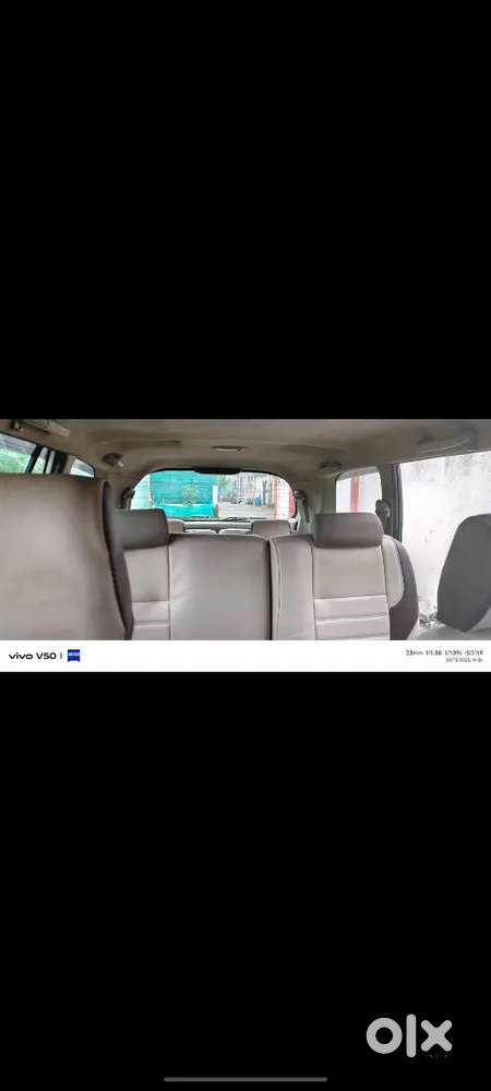 Toyota Innova 2013 Diesel 300000 Km Driven