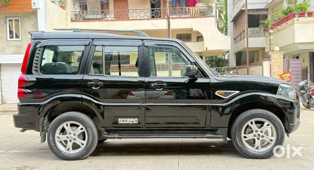 Mahindra Scorpio Classic 2015