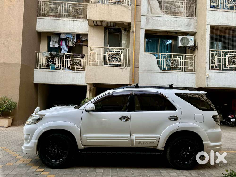 Toyota Fortuner 3.0 4x2 Automatic, 2012, Diesel