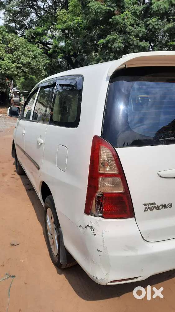 Toyota Innova 2010 Diesel 135000 Km Driven