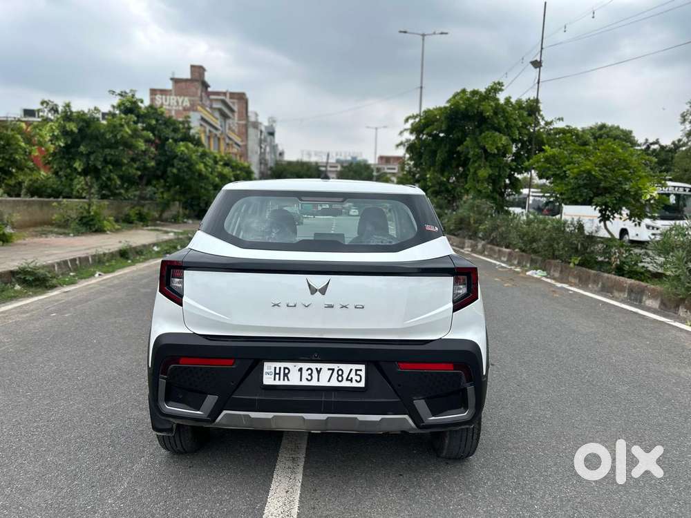 Mahindra Xuv 3xo, 2025, Petrol