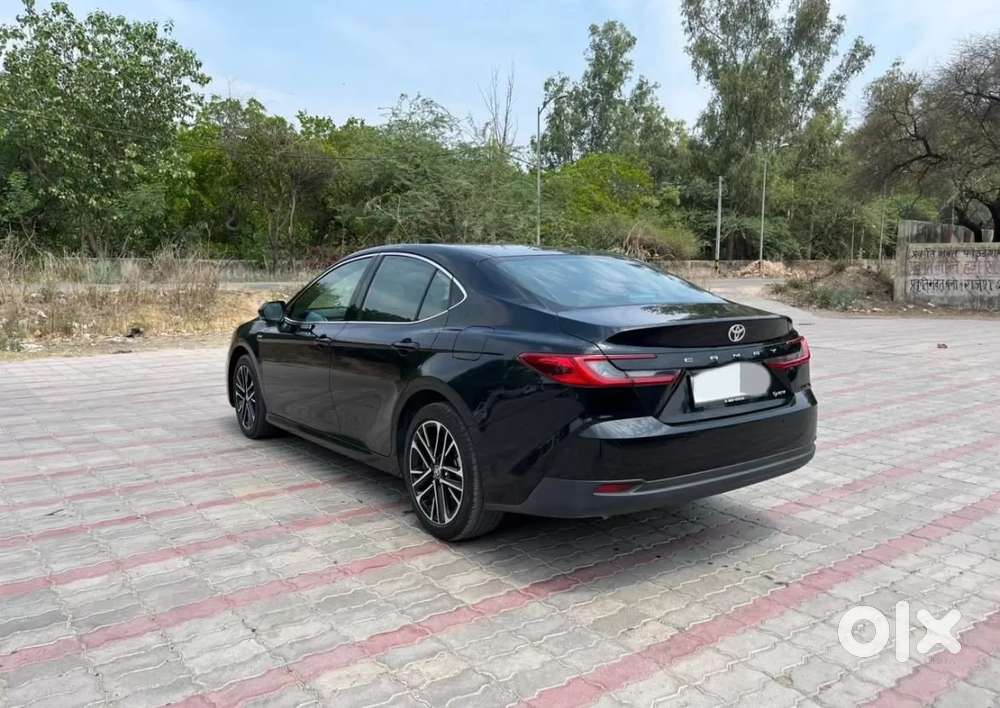 Toyota Camry, 2025, Petrol