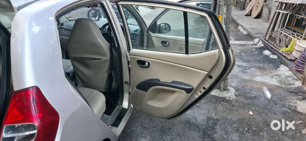 Hyundai I10 2011petrol Well Maintained