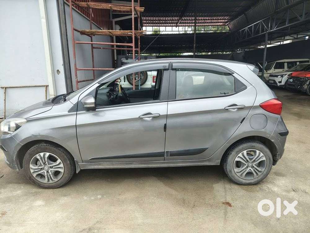 Tata Tiago 1.2 Revotron Xza, 2019, Petrol