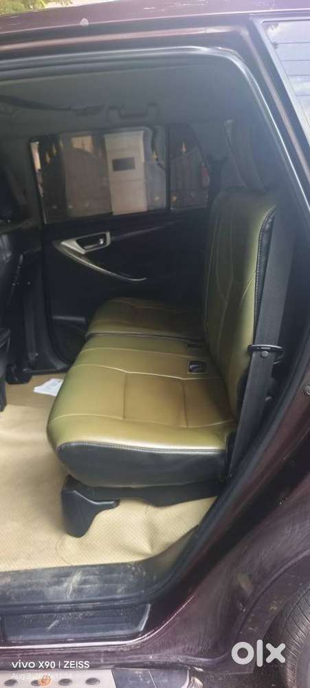 Toyota Innova Crysta 2.4 V 8 Str, 2017, Diesel