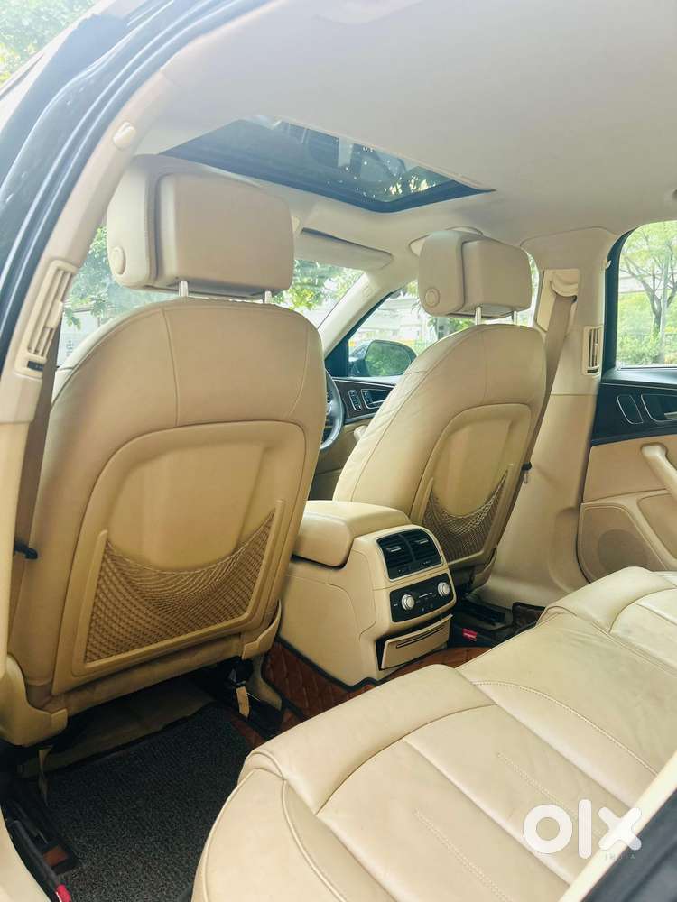 Audi A6, 2012, Petrol