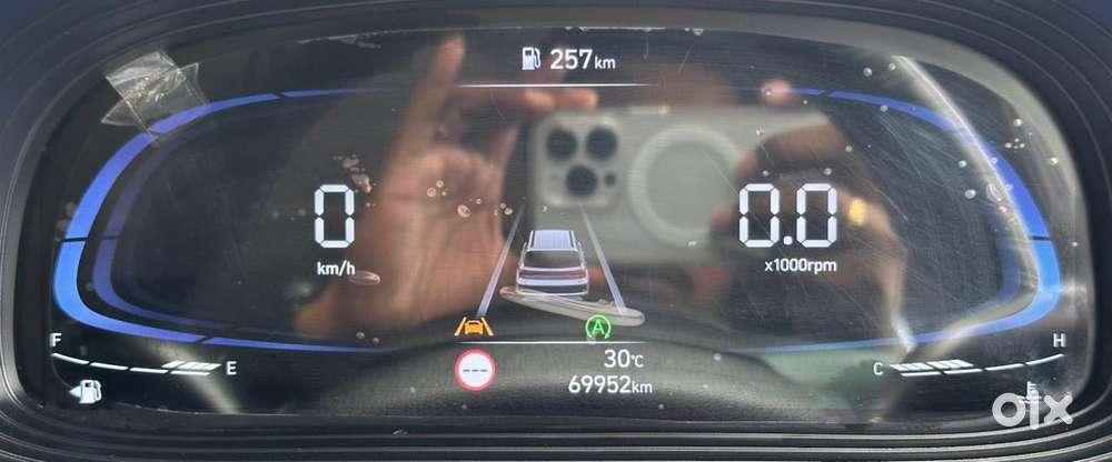 Hyundai Venue Sx (o) Mt 1.5 Diesel, 2023, Diesel