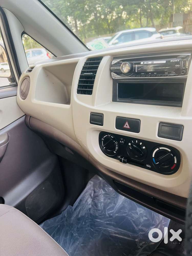 Maruti Suzuki Estilo Lxi Bs-iv, 2011, Petrol