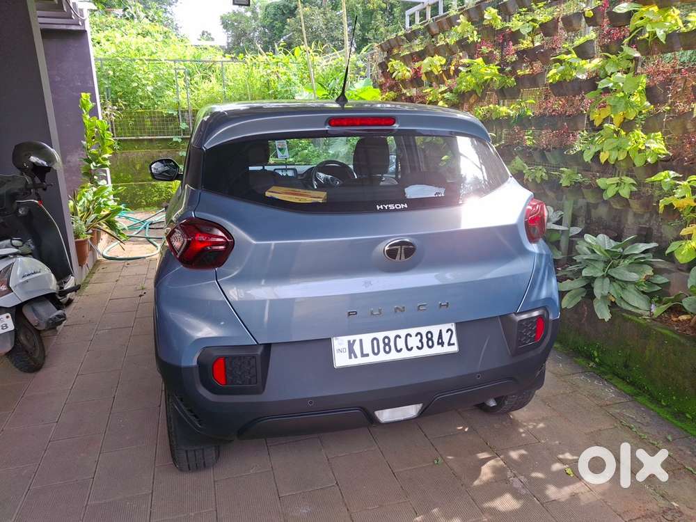Tata Punch 2024 Petrol 6000 Km Driven
