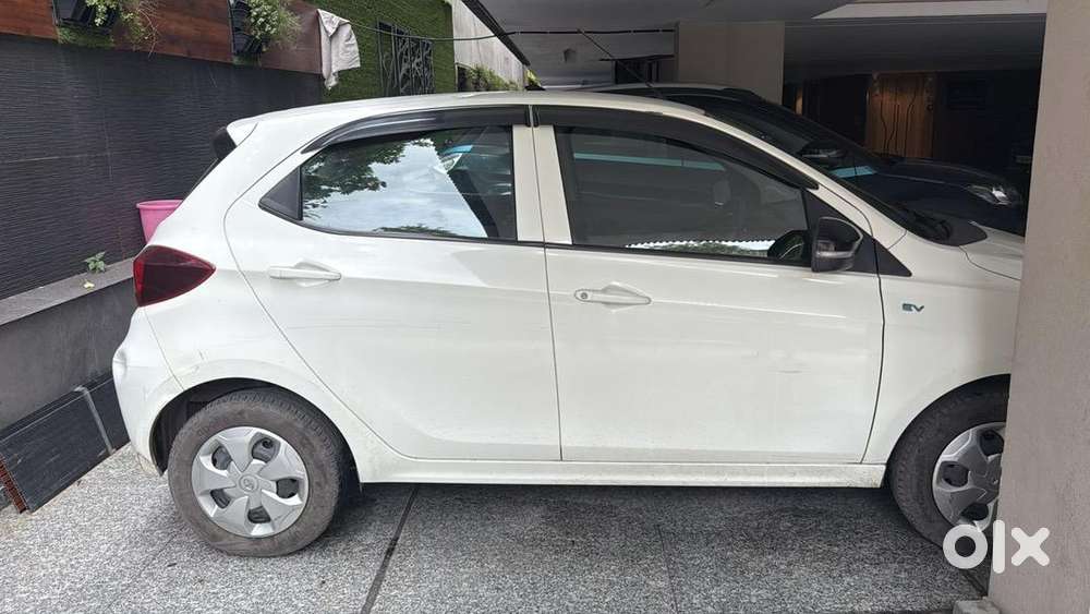 Tata Ev 36,850 Kms , 3 Year Old , All Company Fitted