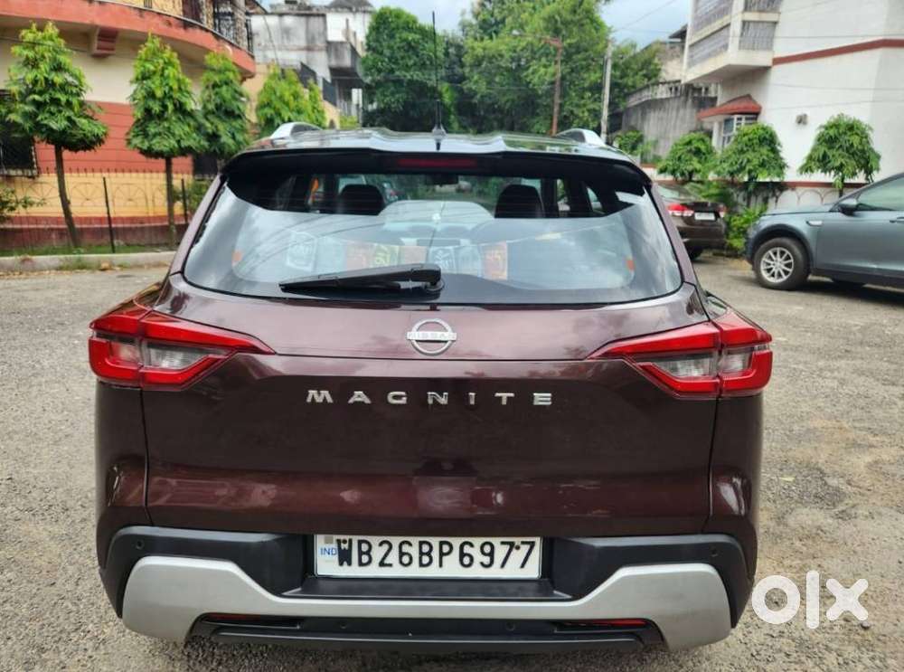 Nissan Magnite 1.0 Xv Premium, 2021, Petrol