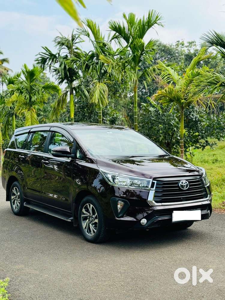 Toyota Innova Crysta [2020-ongoing] 2.4 Gx 7 Str, 2022, Diesel