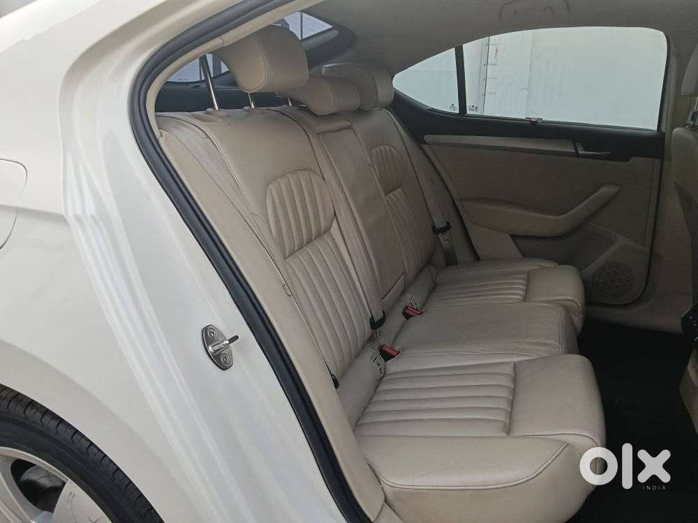 Skoda Superb Style 1.8, 2018, Petrol