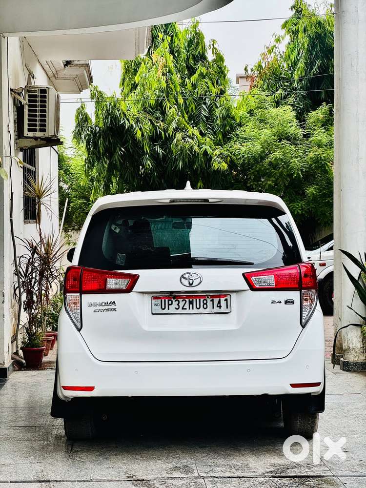 Toyota Innova Crysta 2.4 G Mt, 2022, Diesel