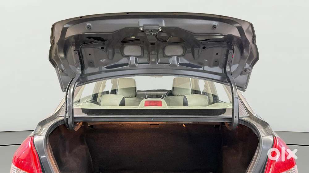 Maruti Suzuki Swift Dzire 1.2 Vxi Bsiv, 2016, Petrol