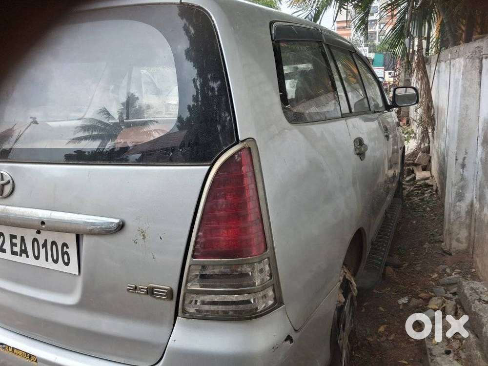 Toyota Innova 2.5 Z Diesel 7 Seater, 2012, Diesel