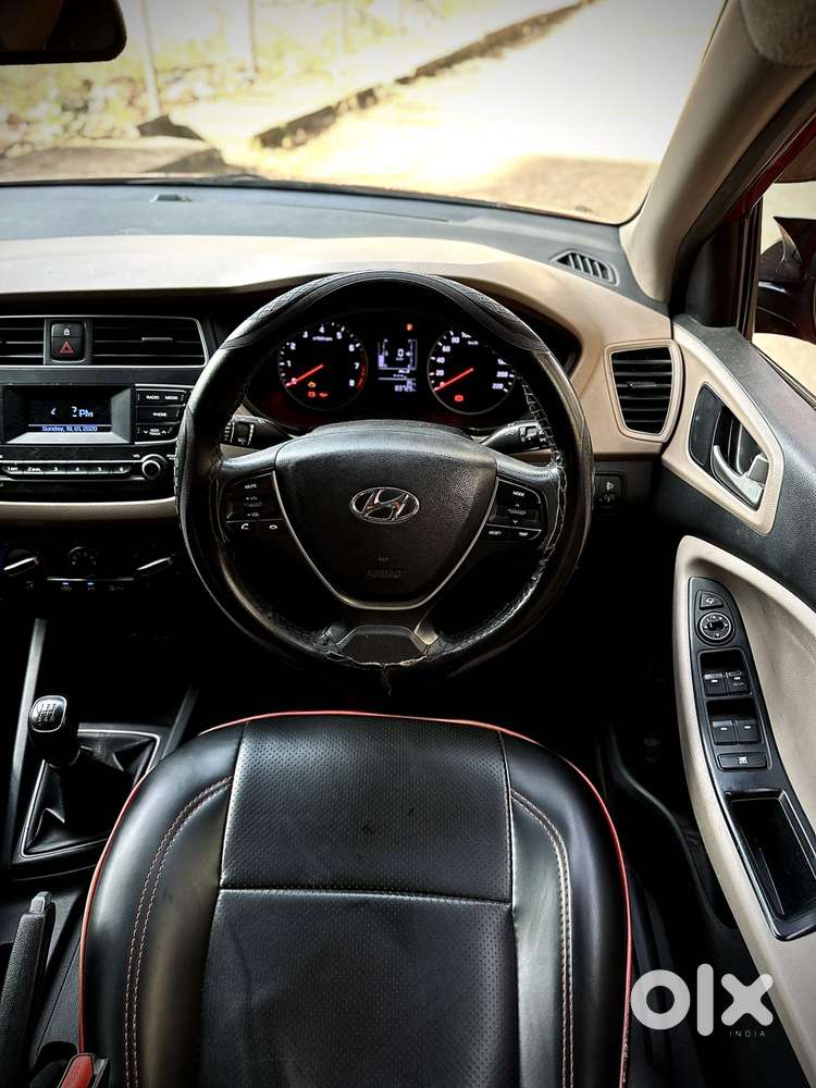 Hyundai I20 Sportz 1.2 Ivt Dual Tone, 2018, Petrol