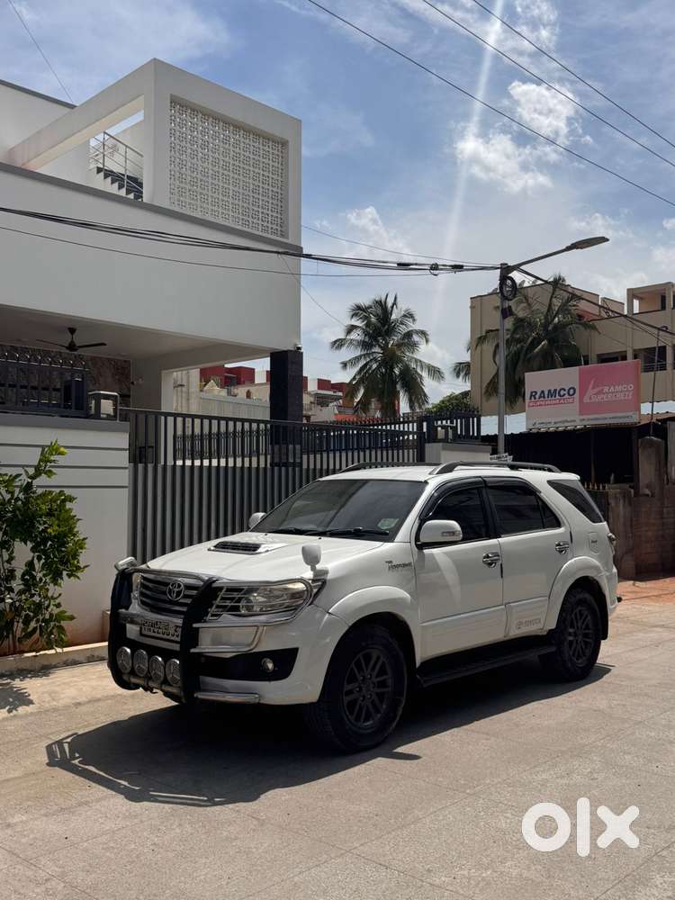Toyota Fortuner 3.0 4x2 Mt, 2013, Diesel
