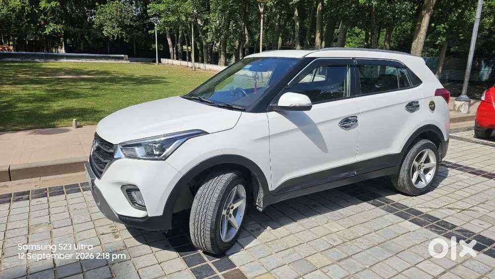 Creta Petrol Automatic
Top Model With Sunroof