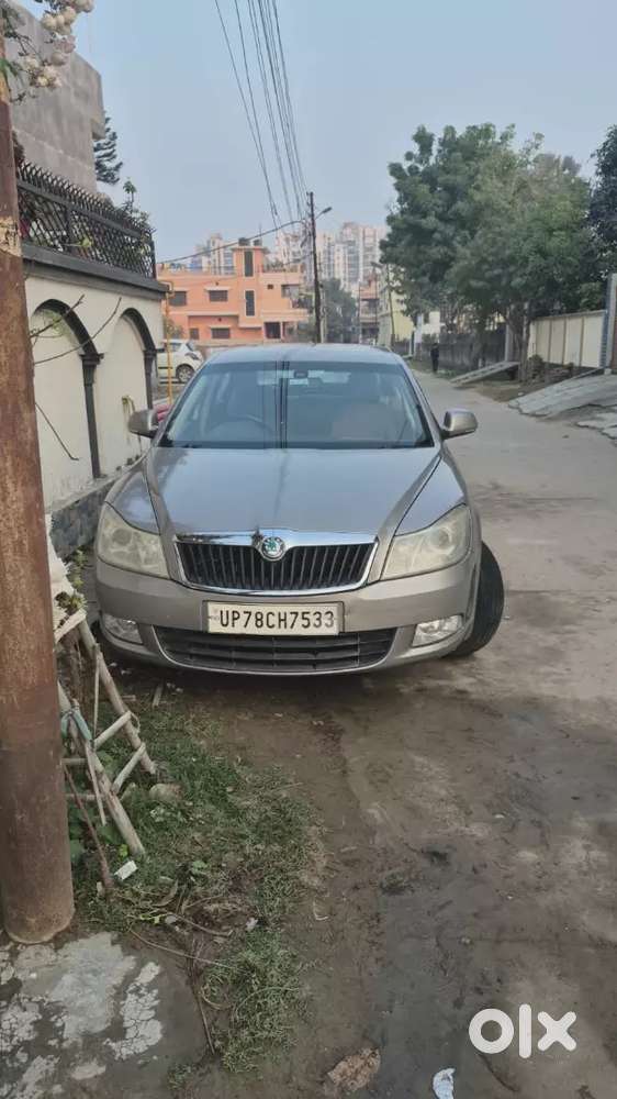 Skoda Laura 2011 Petrol 94000 Km Driven