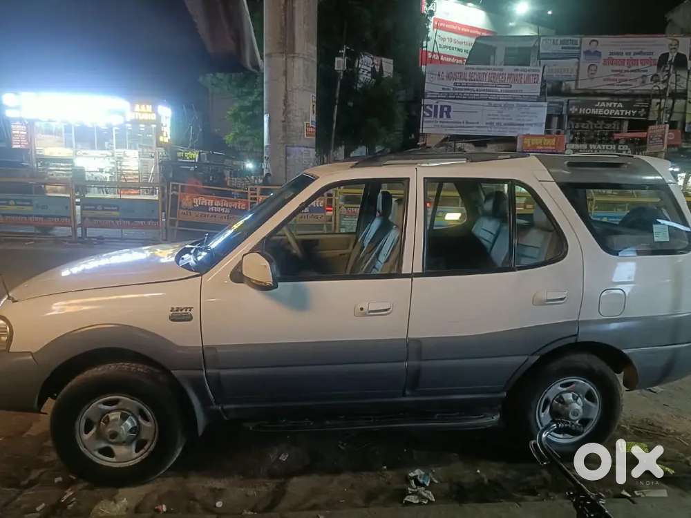 Tata Safari Lx Dicor 2013 Diesel Parking Problem