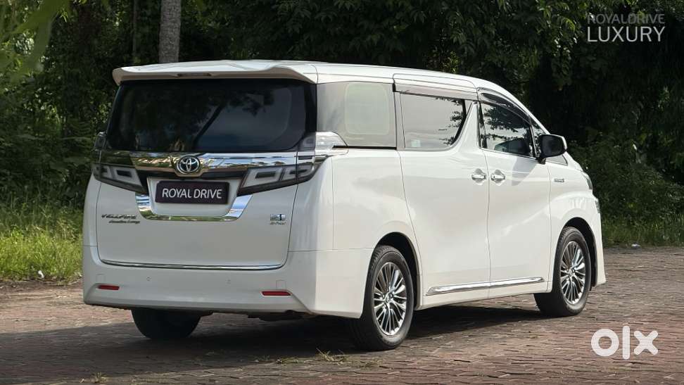 Toyota Vellfire, 2021, Petrol