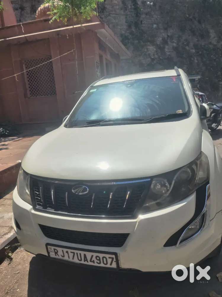 Mahindra Xuv500 2016 Diesel 90000 Km Driven