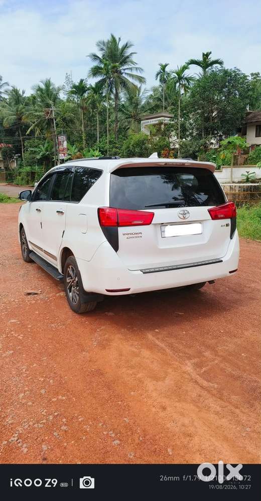 Toyota Innova Crysta 2022