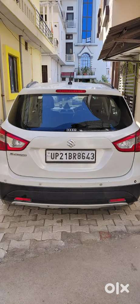 पर्सनल यूज कार न्यू कंडीसन एक रूपया लगे की कोई जरूरत नहीं है