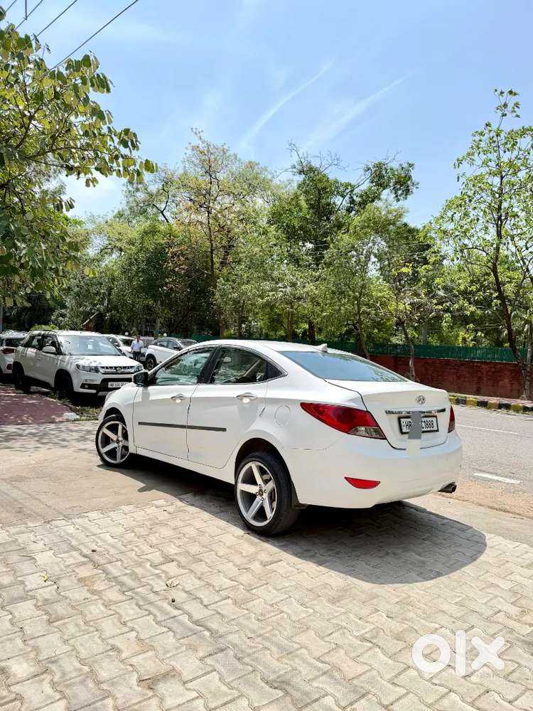 Hyundai Fluidic Verna 2013 December