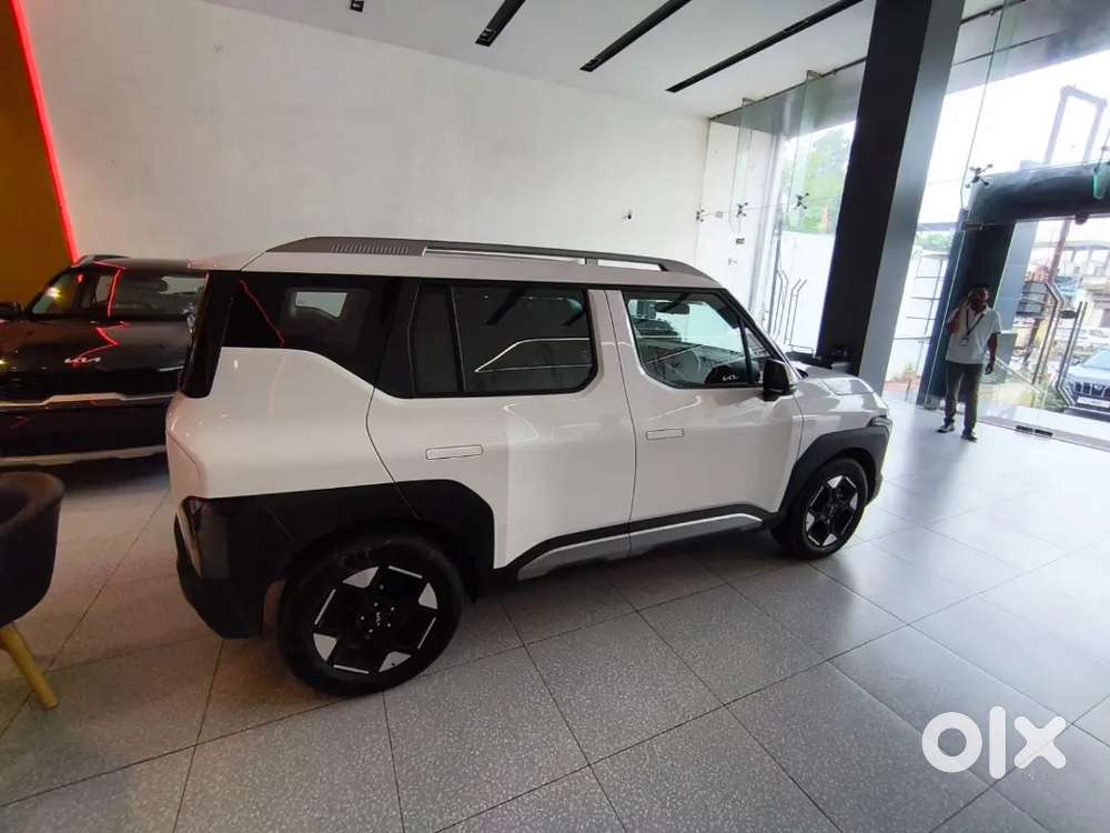 Kia Syros Diesel 2025 Htk Opt