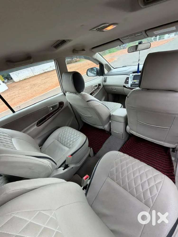 Toyota Innova 2015 Diesel 68000 Km Driven