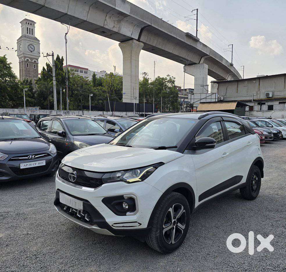 Tata Nexon Xz Plus Luxs, 2023, Petrol