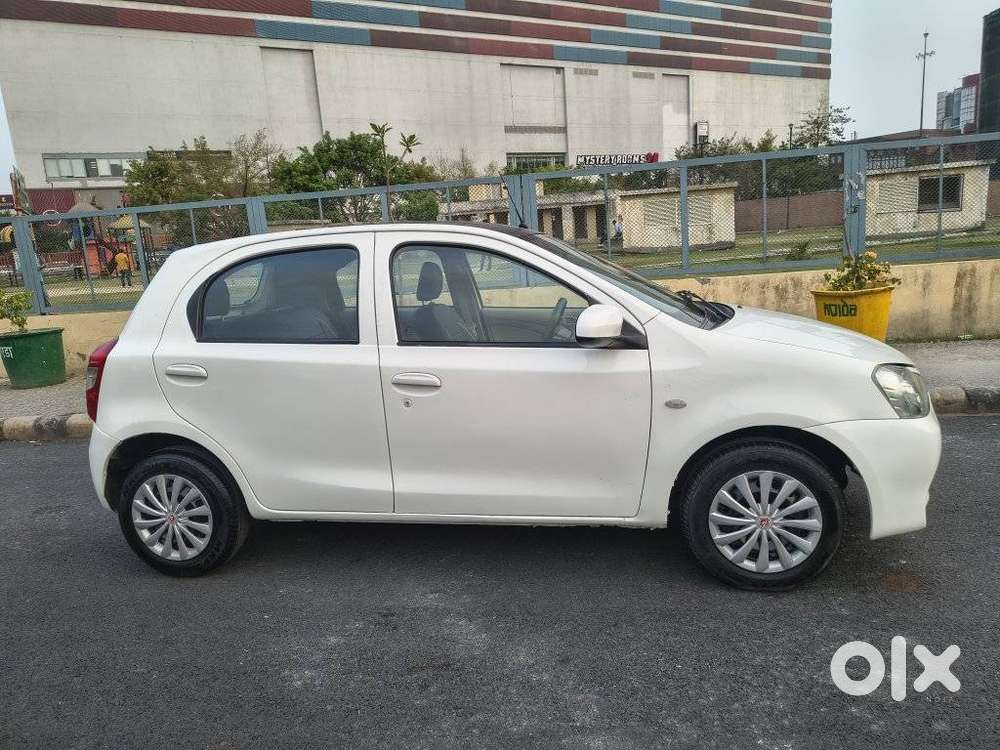 Toyota Etios G Exclusive, 2016, Petrol
