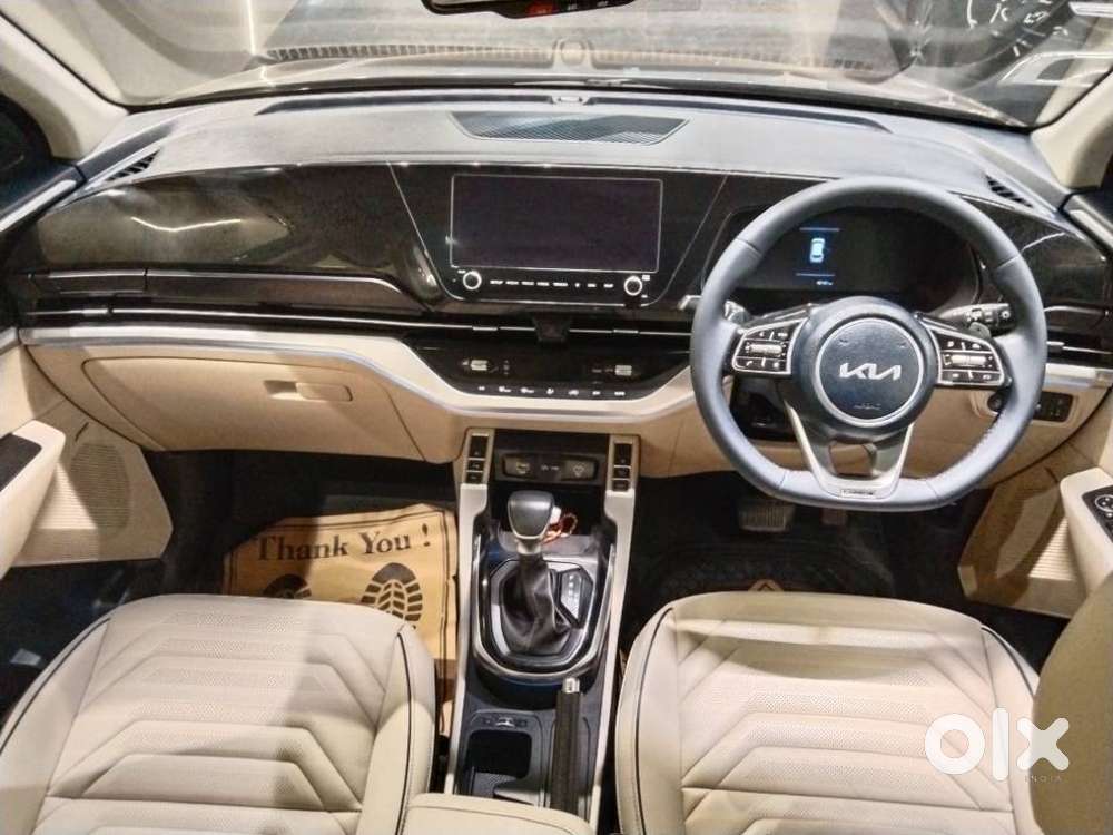Kia Carens 1.4 Luxury Plus Dct 7 Str, 2022, Petrol