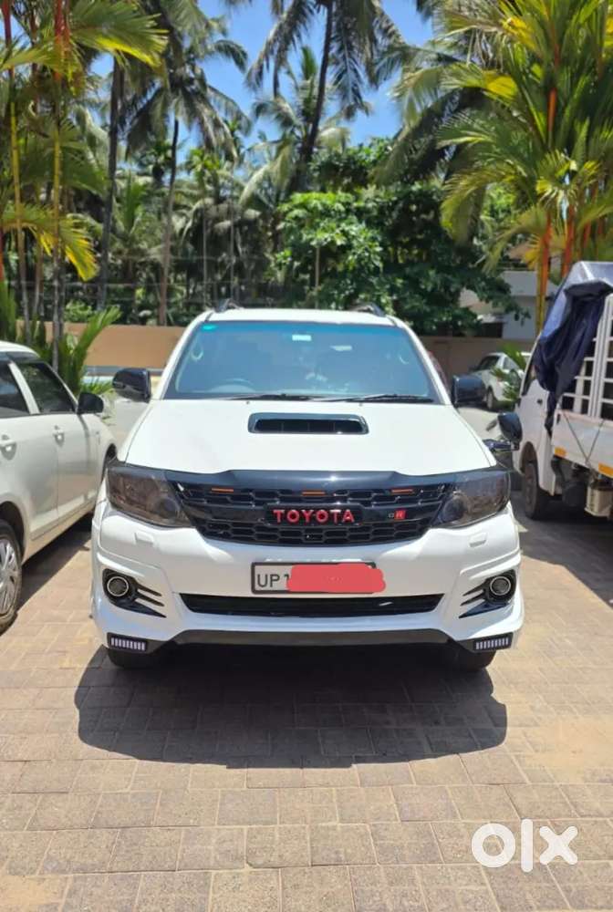Toyota Fortuner 2013