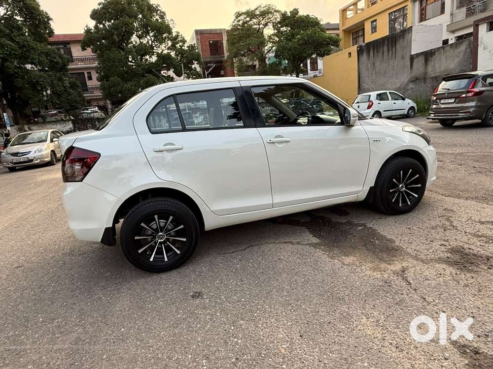 Maruti Suzuki Swift Dzire Vxi Optional, 2015, Petrol