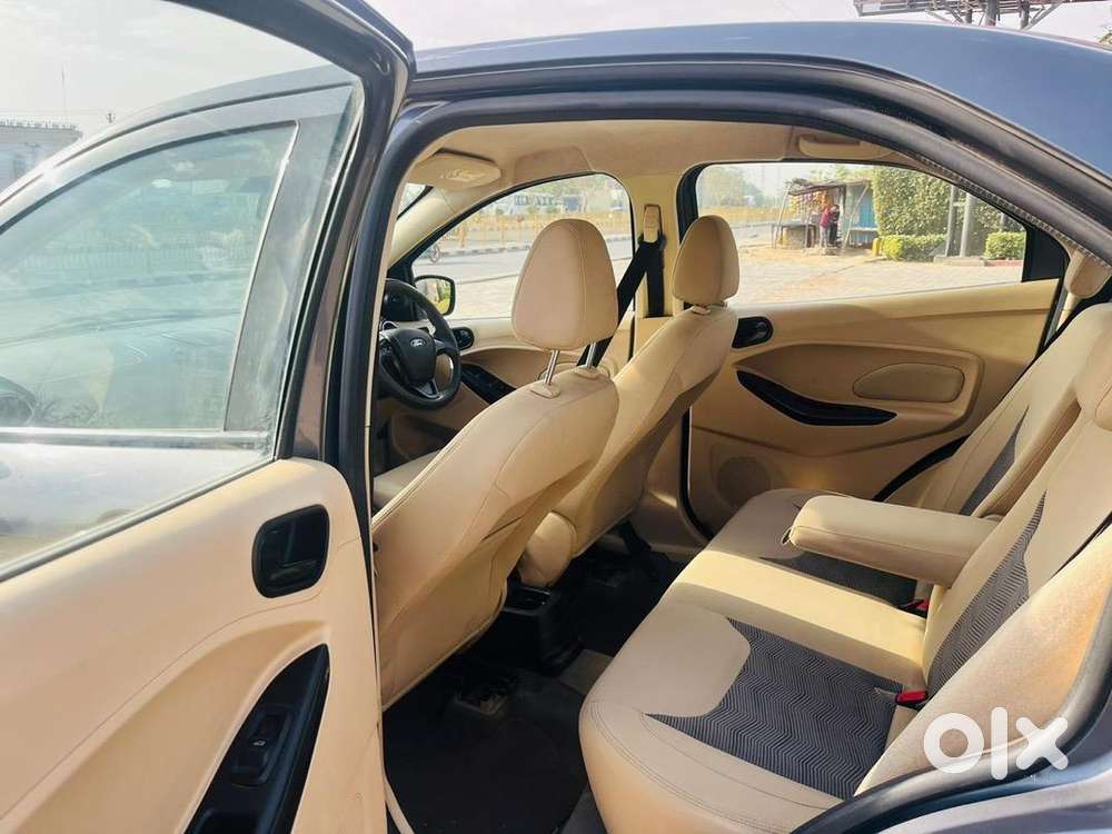Ford Car 2016 Petrol Automatic Top Model