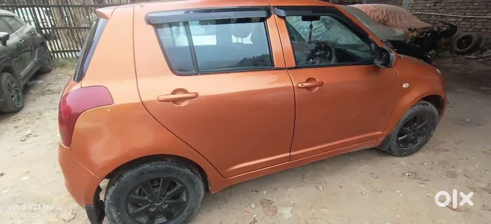Maruti Suzuki Swift 2008 Petrol 102585 Km Driven