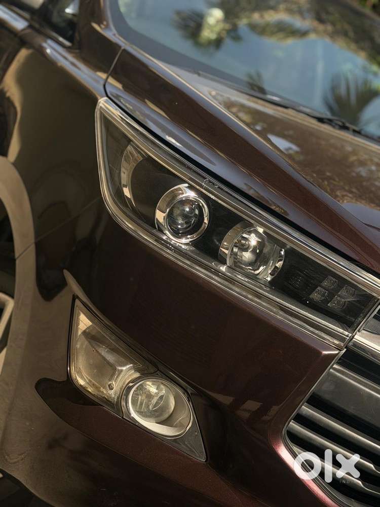 Toyota Innova Crysta 2.4 V 8 Str, 2017, Diesel