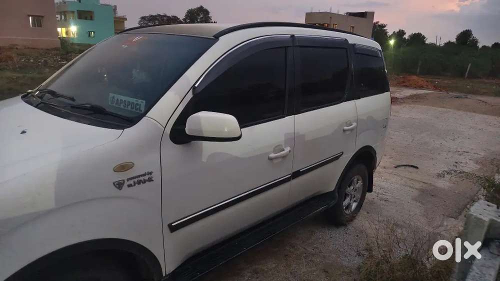 Mahindra Xylo 2012